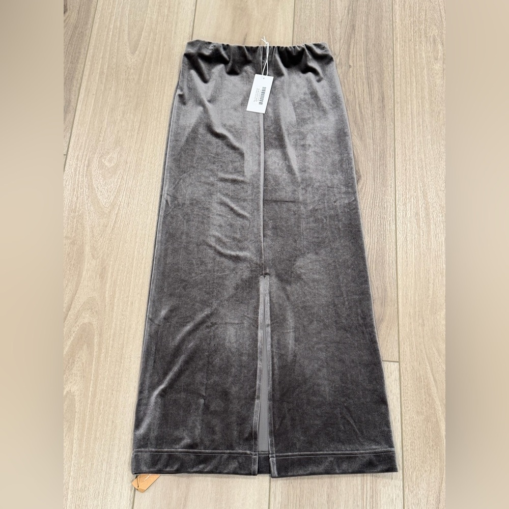 Reformation Women’s Maria Knit Skirt Velvet Stone Size XS $128 - Picture 10 of 10
